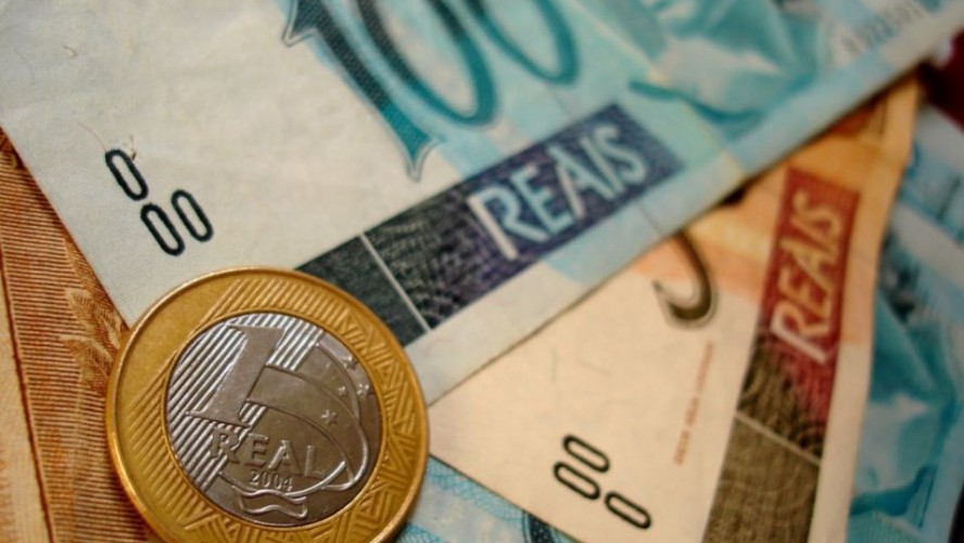 Legislativo forma Comissões Permanentes Legislativo forma Comissões Permanentes