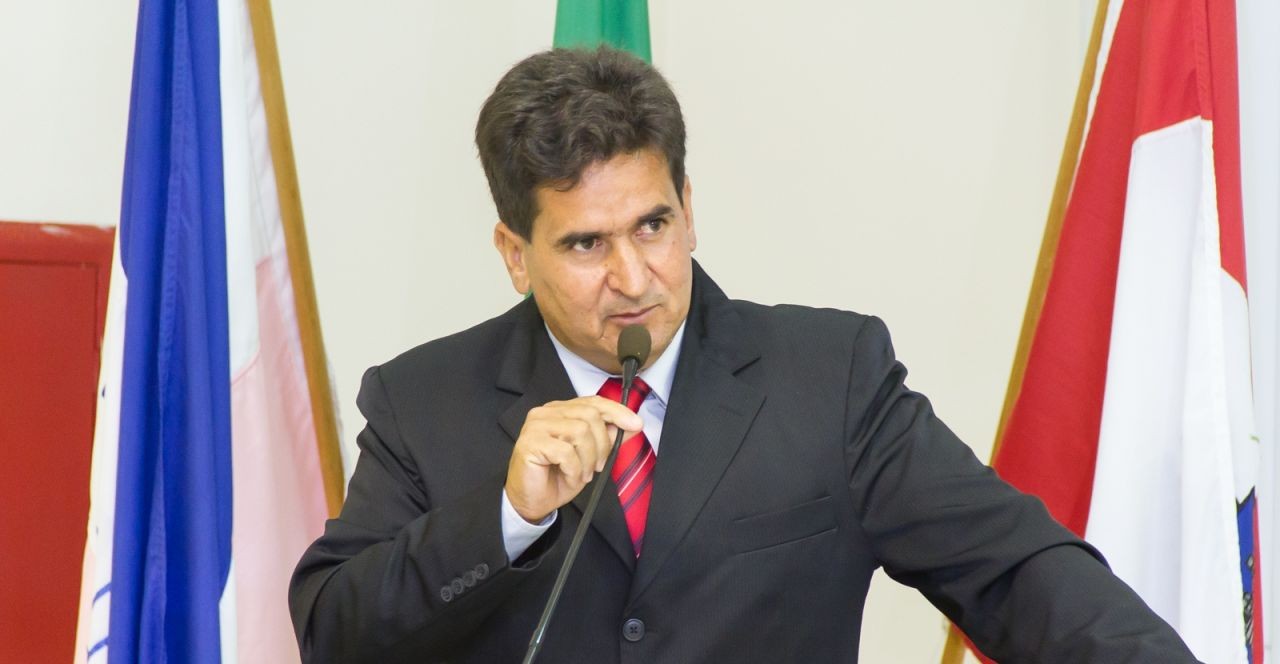 Vereador João Ribeiro deixa a liderança da bancada governista